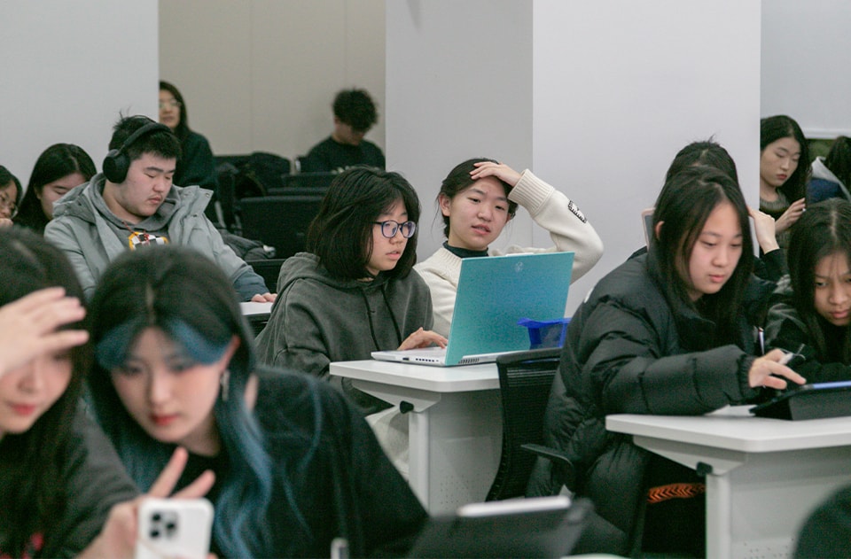 英语课程 Spelling Bee 校园单词拼写大赛
