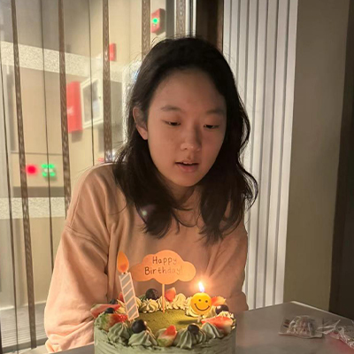 陈妍伊